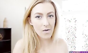 Teens Learning Sex - Old Man Shows women How To Ride A Dick