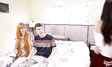 EmilyAndLauren - That 70s Pornstar Party #3 : A XXX Spinoff