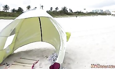 Beach Babe Picked Up For A Wild Adventure In Paradise