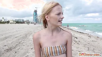Beach Babe Picked Up For A Wild Adventure In Paradise