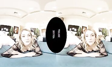 VR ALLURE - Virtual Reality Experience of Getting to know her sins