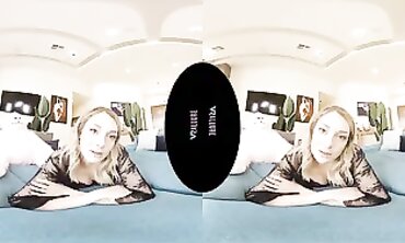 VR ALLURE - Virtual Reality Experience of Getting to know her sins