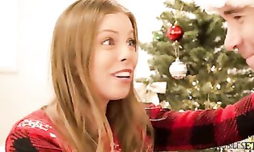 KINKY SANTA HELPERS - Britney Amber And Emily Willis Get Fucked By The Bearded Man
