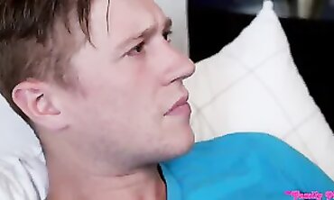 Sister's Secret Diary #2 (Pornhub) : Older Brother Catches Me Watching His Sex-Tape