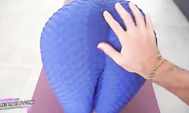 Hot Blonde Teen Gives Her Best Deepthroat And Rides A Huge Dick In High Heels