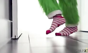 Santa's Little Slutty Elves - Chloe Amour And Lucie Wilde Share Two Big Loads