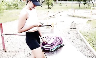 Sport Babe Shows Off Her Fitness Body in Public Gym