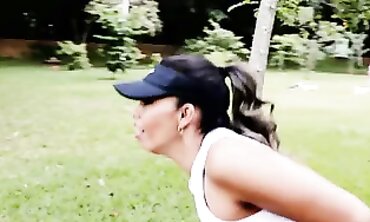 Sport Babe Shows Off Her Fitness Body in Public Gym
