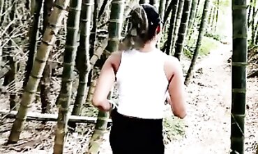 Sport Babe Shows Off Her Fitness Body in Public Gym