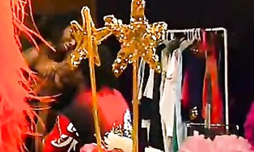 Fashionista Faux Pas - Behind The Scenes Look At A Model's Wardobe Crisis