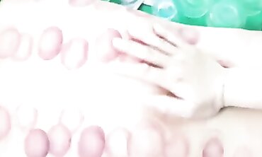 AuntieIke's Sex Toy Adventures #1: Curvy Milf Explores Vibrator Pleasures