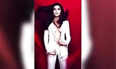 Sonam Kapoor's Sensual Dance of Passion - Bollywood Diva Loves Intimacy
