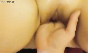 Valentin's Day Quarantine Diaries - Couple Shares Funny Moments Amateur Style
