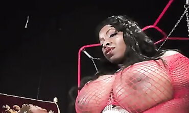 African Sex Bomb - Sensual Ebony MILF Strips Down For A Hot Dance And Tease
