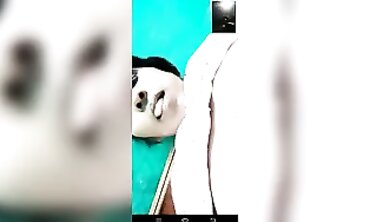 Tamil Auntie Boops - Sexy MILF Shows Off Her Best Assets