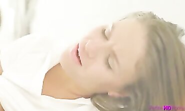Emma's First Anal Experience - A Beginner Guide to Ass-Fucking