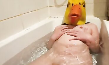 Funny-Duckling" - Ducky's Pond Adventure with Humorous Commentary by Old Man Youngman (Comedy)