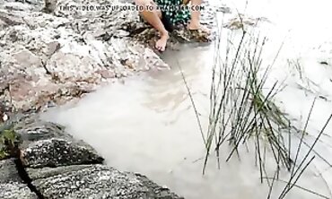 Public Beach Blowjob with Older Woman - Amateur Couple Outdoor Sex