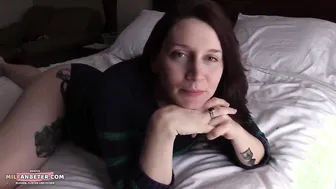 Hot MILF Teacher Fucks Her Student - Mommy's Girl" (In German)