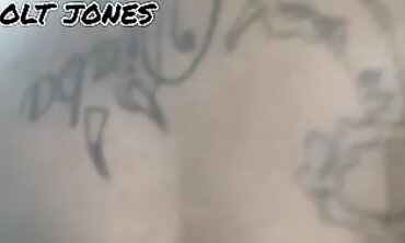 Bolt Jones Fucks Dominika Domingova in Her Home - POV Creampie" (Portuguese)