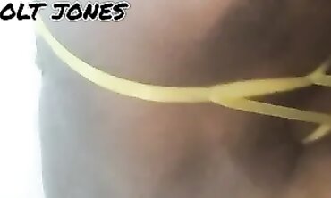 Bolt Jones Fucks Dominika Domingova in Her Home - POV Creampie" (Portuguese)