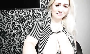 Hot MILF Facesitting Blowjob - PornPros