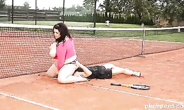 Top Rated Coach Gives You A Masterclass In Women's Pro-Tennis