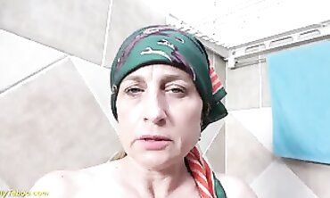 72 years mature granny blossom her snatch